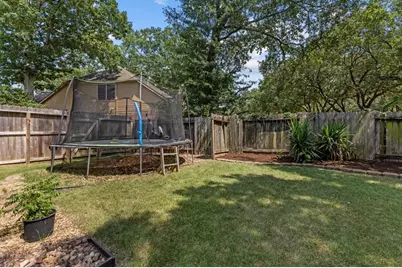 2015 E Trail Water Court, Houston, TX 77339 - Photo 17