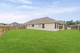 2702 Mdw Vw Ln, Conroe, TX 77385 - Photo 21