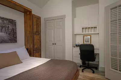 182 N Valley Oaks Circle, The Woodlands, TX 77382 - Photo 25