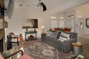 182 N Valley Oaks Cir, The Woodlands, TX 77382 - Photo 9