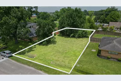 7602 Echo Brook Drive, Houston, TX 77037 - Photo 9