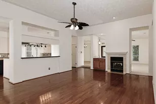 26 Gate Hill Dr, The Woodlands, TX 77381 - Photo 9