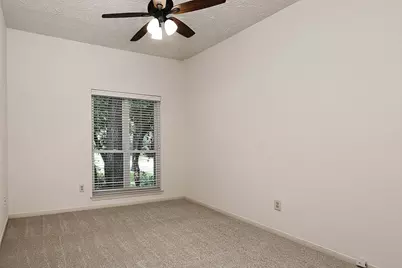 26 Gate Hill Drive, The Woodlands, TX 77381 - Photo 21