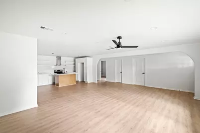 719 E 40th 1/2 Street, Houston, TX 77022 - Photo 11