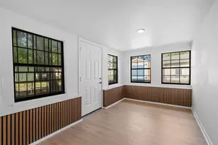 719 E 40th 1/2 St, Houston, TX 77022 - Photo 19