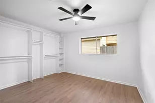 719 E 40th 1/2 St, Houston, TX 77022 - Photo 27