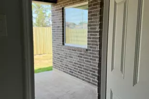 12282 N Chestnut Hls Dr, Conroe, TX 77303 - Photo 13