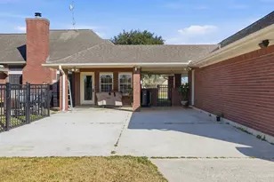 5250 Lauren Rd, Alvin, TX 77511 - Photo 37