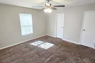 8782 Flossie Mae St, Houston, TX 77029 - Photo 13