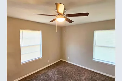 8782 Flossie Mae Street, Houston, TX 77029 - Photo 11