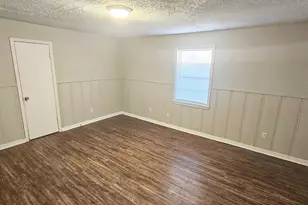 8782 Flossie Mae St, Houston, TX 77029 - Photo 7