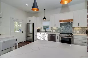 1624 Avenue K, Galveston, TX 77550 - Photo 21