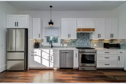 1624 Avenue K, Galveston, TX 77550 - Photo 17