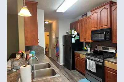 1007 Oak Falls Drive, Conroe, TX 77378 - Photo 9