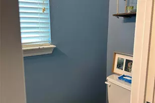 1007 Oak Falls Dr, Conroe, TX 77378 - Photo 13