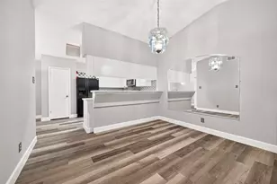 6354 Dellfern Dr, Houston, TX 77035 - Photo 5