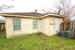 6131 Andwood St, Houston, TX 77087 - Photo 17