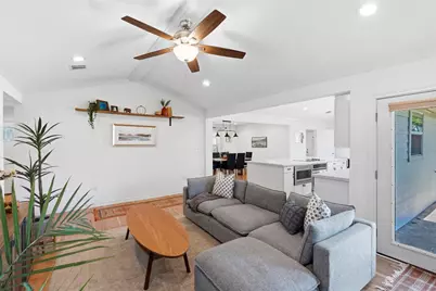 102 Enchanted Oaks Court, Spring, TX 77388 - Photo 17