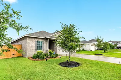 10514 Watershed Drive, Rosharon, TX 77583 - Photo 3