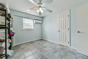16542 E Bayside Way, Galveston, TX 77554 - Photo 37