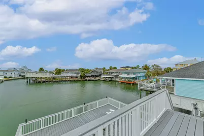 16542 E Bayside Way, Galveston, TX 77554 - Photo 25
