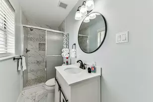 16542 E Bayside Way, Galveston, TX 77554 - Photo 21