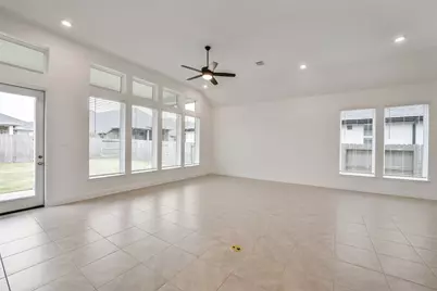 16018 Tangled Vine Lane, Conroe, TX 77302 - Photo 9