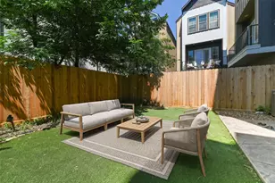 4530 Eli St, Houston, TX 77007 - Photo 9