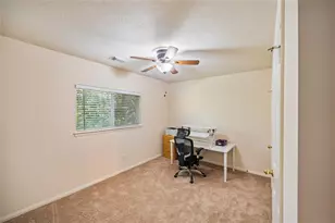 10 Orchid Grove Pl, The Woodlands, TX 77385 - Photo 15