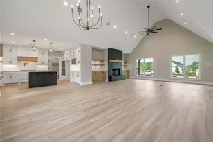 5403 Woodland Park Dr, College Station, TX 77845 - Photo 5