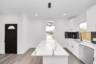 8012 Miley St, Houston, TX 77028 - Photo 11