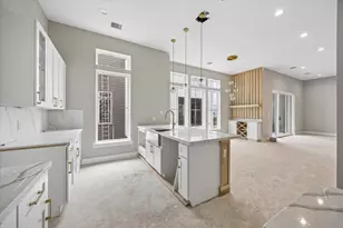 1185 W 19th St, Houston, TX 77008 - Photo 5
