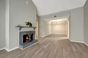 2100 Tanglewilde St, Houston, TX 77063 - Photo 3