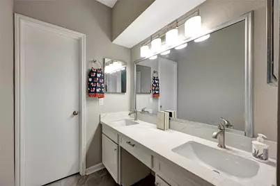 2100 Tanglewilde Street #380, Houston, TX 77063 - Photo 25