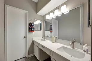 2100 Tanglewilde St, Houston, TX 77063 - Photo 25