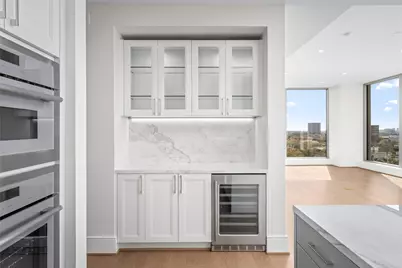 5656 San Felipe Street #1005, Houston, TX 77056 - Photo 9