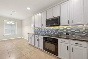 14718 Julie Meadows Ln, Humble, TX 77396 - Photo 7