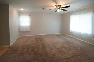 214 South St, Schulenburg, TX 78956 - Photo 17