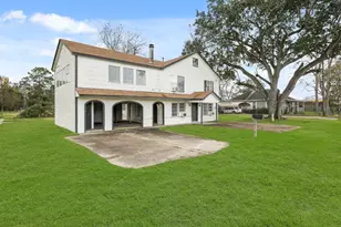 105 W Linney St, Dayton, TX 77535 - Photo 3