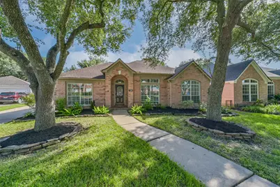 119 Misty Morning, League City, TX 77573 - Photo 1