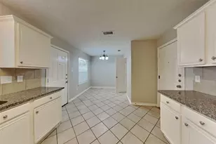 21504 Palace Pines Dr, Kingwood, TX 77339 - Photo 5