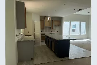 110 Harvey Boulevard, Baytown, TX 77520 - Photo 3