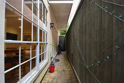 3226 Pemberton Circle Drive, Houston, TX 77025 - Photo 29