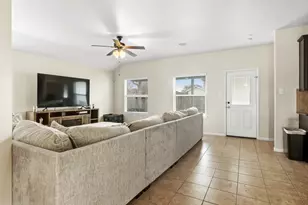 9115 Georgio Dr, Houston, TX 77044 - Photo 5