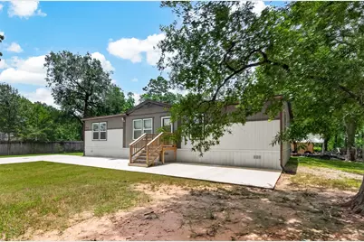 9910 Oak Leaf Street, Baytown, TX 77521 - Photo 31