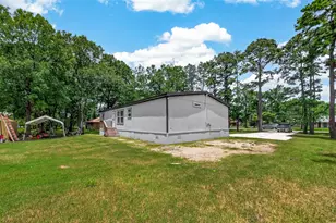 9910 Oak Leaf St, Baytown, TX 77521 - Photo 33