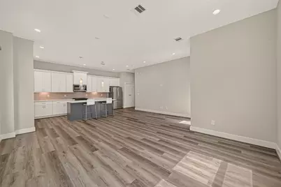 3350 Pinemont Drive, Houston, TX 77018 - Photo 7