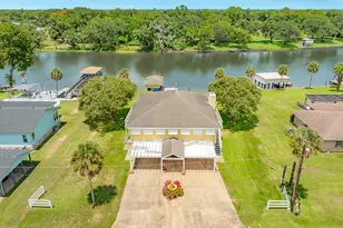 138 Vivian St, Brazoria, TX 77422 - Photo 5