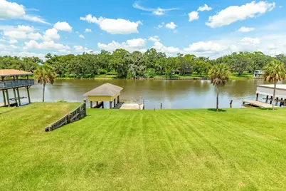 138 Vivian Street, Brazoria, TX 77422 - Photo 11