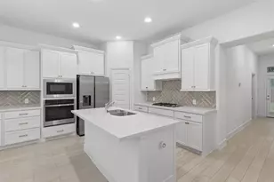 465 Glacier Pass, Montgomery, TX 77316 - Photo 3